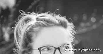 How Sarah Polley, Child Star and ‘Canada’s Sweetheart,’ Grew Up Way Too Fast