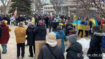 Hundreds show their support for Ukraine at Saskatoon rally - CBC.ca