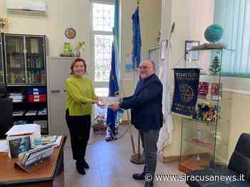 Floridia, tablet per i meno abbienti all'istituto Volta: un dono del Rotary Club Siracusa Monti Climiti - Siracusa News