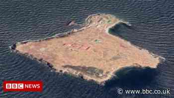 Snake Island: Ukraine says troops who swore at Russian warship are alive