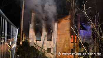 Feuer am Morgen: Brand zerstört „Schlösschen“ - Andernach & Mayen - Rhein-Zeitung