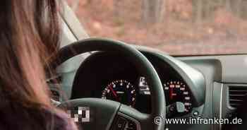 Herzattacke in Erlangen: 'Fahrerin saß zusammengekauert hinter dem Steuer' - Polizei muss Scheibe einschlagen - inFranken.de