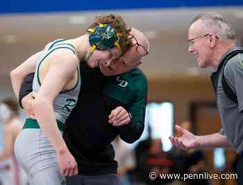 Central Dauphin wrestlers push all the right buttons to crown 3 District 3 champions and qualify 4 for states - PennLive
