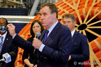 Sen. Warner Comments on Ukraine During NASA Langley Visit | Williamsburg Yorktown Daily - WYDaily