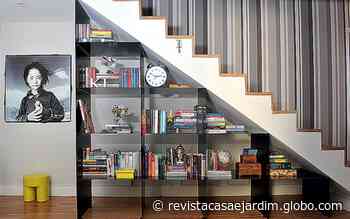 Vão da escada: 7 projetos que aproveitam e otimizam o espaço - Casa e Jardim