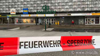 Unwetter in der Uckermark: Sturm hebt in Schwedt Dächer ab – Schule evakuiert – Schaden in PCK-Raffinerie - CKS muss schließen - Märkische Onlinezeitung