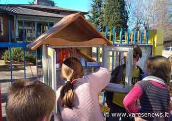 La Little free library di San Fermo è sul cancello della scuola - varesenews.it