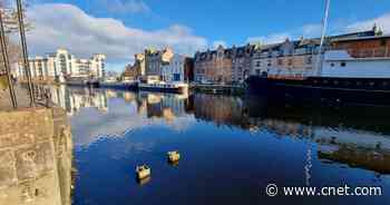 Tiny Robots Could Remove Chemical Pollution From Our Waterways     - CNET