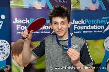 Harlow school pupil and national champion into table tennis finals