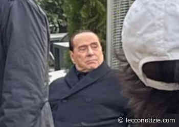 Silvio Berlusconi in centro Lecco per una domenica di relax - Lecco Notizie