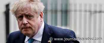 Boris Johnson accuse la Russie de «crime de guerre» en Ukraine