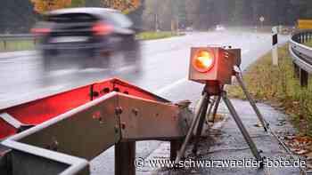Mit 195 km/h auf B 294: Sportwagenfahrer rast dreimal durch Kontrolle bei Simmersfeld