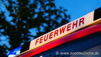 Brände - Dresden - Feuerwehr löscht Brand in Kabelschacht am Alberthafen - Panorama - Süddeutsche Zeitung - SZ.de