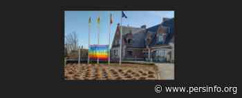 Opwijk hijst vredesvlag uit solidariteit met Oekraïne - Persinfo.org