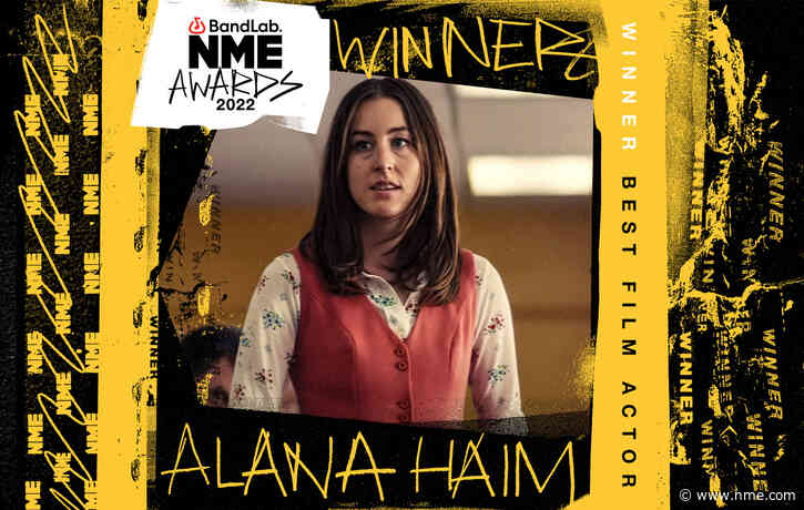Alana Haim wins Best Film Actor at the BandLab NME Awards 2022