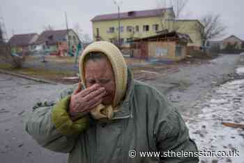 Russians besiege Ukrainian ports as armoured column stalls - St Helens Star