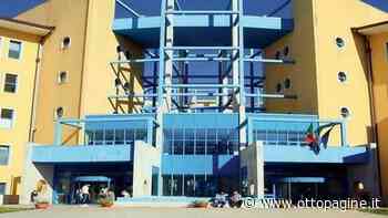 Giù dal balcone di casa, 40enne di Solofra è grave al Moscati - Ottopagine