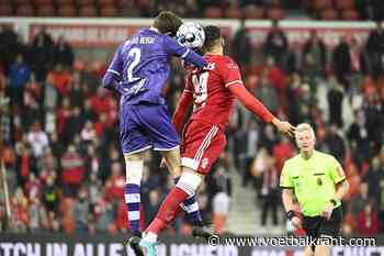 📷 Standard lacht met fikse knipoog in richting van Beerschot