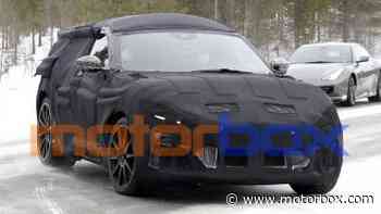 Ferrari Purosangue, il SUV del Cavallino galoppa sulla neve fresca - Motorbox