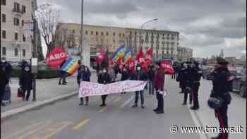 OSS, corteo e manifestazione a Bari - TeleRama News