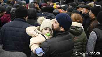 Humanitarian crisis mounts as Ukrainians flee 'terrifying reality of violence'