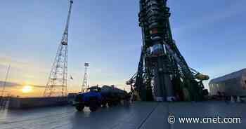 OneWeb Stops All Internet Satellite Launches From Russia's Space Complex     - CNET