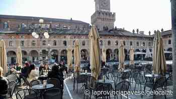 Concessioni in ritardo, così i commercianti di Vigevano restano senza dehors - La Provincia Pavese