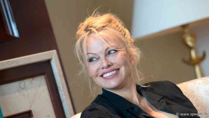 Nach »Pam & Tommy«: Pamela Anderson kündigt Serie über ihr Leben an - DER SPIEGEL