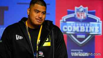 Massive tackle Daniel Faalele has actually dropped 41 pounds - Belleville News-Democrat