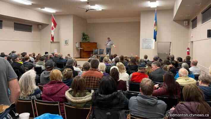 'Not trusted by anyone': The campaign to kick Jason Kenney out of the premier's chair