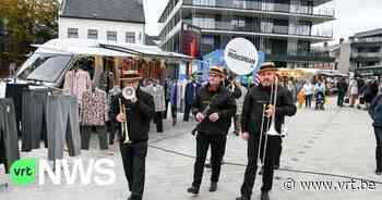 Wekelijkse woensdagmarkt in Beringen keert na anderhalf jaar terug naar marktplein - Vlaamse Radio- en Televisieomroeporganisatie