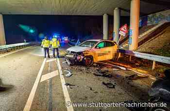 B312 bei Metzingen - Raser-Unfall fordert drei Schwerverletzte - Stuttgarter Nachrichten