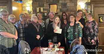 Lethbridge server given early Christmas gift: ‘I was in shock’ - Global News