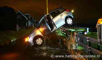 Weer auto in water beland aan Wilsveen Leidschendam - Het Krantje Online
