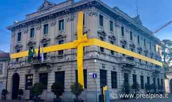 Gallarate, palazzo Borghi «impacchettato» per l'8 marzo - La Prealpina