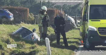 Geraardsbergsesteenweg, Melle: wagen belandt in gracht – NUUS - NUUS