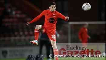 Interim boss Harrold hails young Leyton Orient duo - Hackney Gazette
