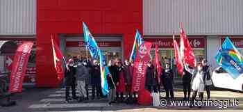 Stipendi in ritardo, sciopero al punto vendita Carrefour in franchising di Orbassano - TorinOggi.it