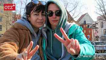 Zwei engagierte Frauen werden von Jenas Hilfsbereitschaft für die Ukraine überrollt