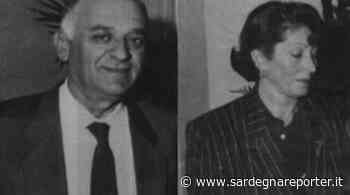 Anniversario coniugi Aversa: consegna opera d'arte - Sardegna Reporter