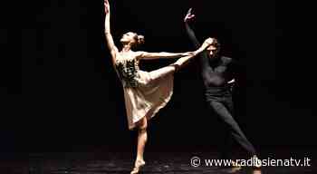 A Sinalunga un ritratto danzato di Frida Kahlo - RadioSienaTv