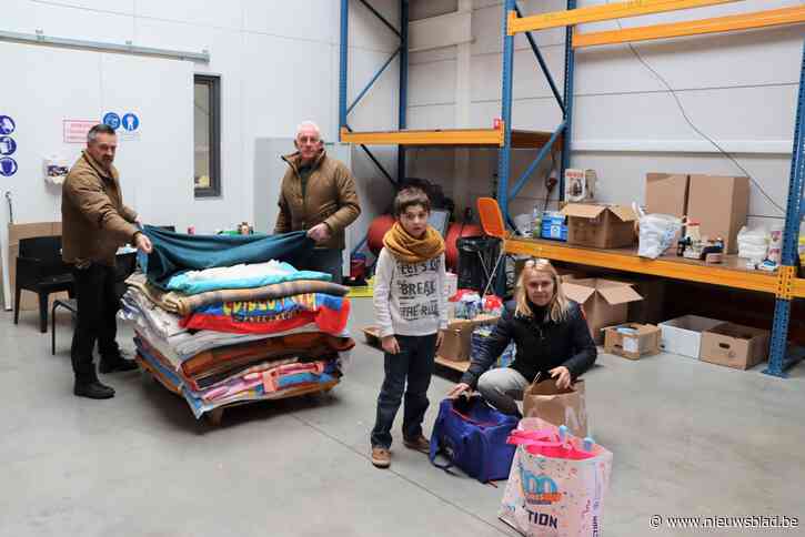 Tino en Els verzamelen hulpgoederen in hun loods: “Alles gaat naar schuilkelders en metrostations in Oekraïne”