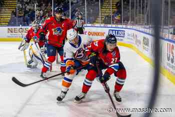 Mackenzie MacEachern, strong third period lead Springfield Thunderbirds past Bridgeport Islanders, 5-3 - MassLive.com