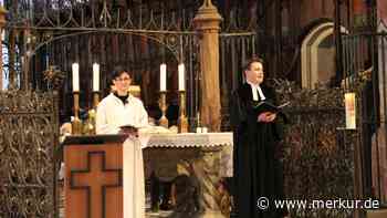 Memmingen: Lichter als Zeichen der Hoffnung: Ökumenisches Friedensgebet für die Menschen in der Ukraine - Merkur.de