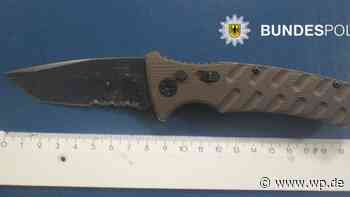 Polizei am Bahnhof Siegen: "Nehmen Sie die Hände aus den Taschen" - WP News