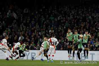Van por otro título: El Betis de Pellegrini y Bravo iguala con Rayo y alcanza la final de la Copa del Rey - La Tercera