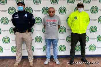 Detienen en Colombia a sujeto que asaltó en Buenos Aires a exesposa de Maradona - López-Dóriga