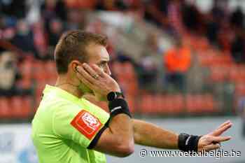 Nicolas Laforge fluit AA Gent - Zulte Waregem - Voetbalbelgie.be - Voetbal Belgie