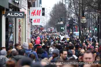Shopper footfall increases as workers head back to the office - The Oldham Times