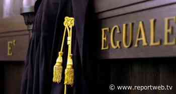 Santa Maria Capua Vetere e Napoli nord: civilisti e bolli falsi 18 gli indagati. Dieci sono già stati arrestati - Reportweb